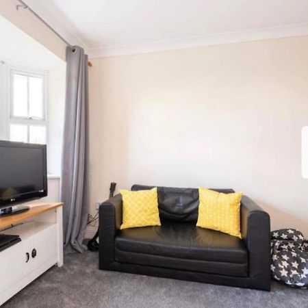Beautiful Large Property, Sleeps 9 Walking Distance To The Sea , Beaches And Restaurants Fantastic Interior Lyme Regis Extérieur photo