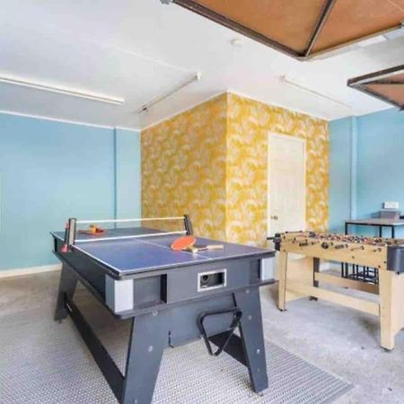 Beautiful Large Property, Sleeps 9 Walking Distance To The Sea , Beaches And Restaurants Fantastic Interior Lyme Regis Extérieur photo